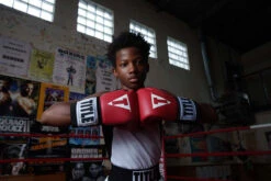 TITLE Boxing USA Boxing Competition Gloves - Elastic -TITLE Boxing Shop ACGESRD 5