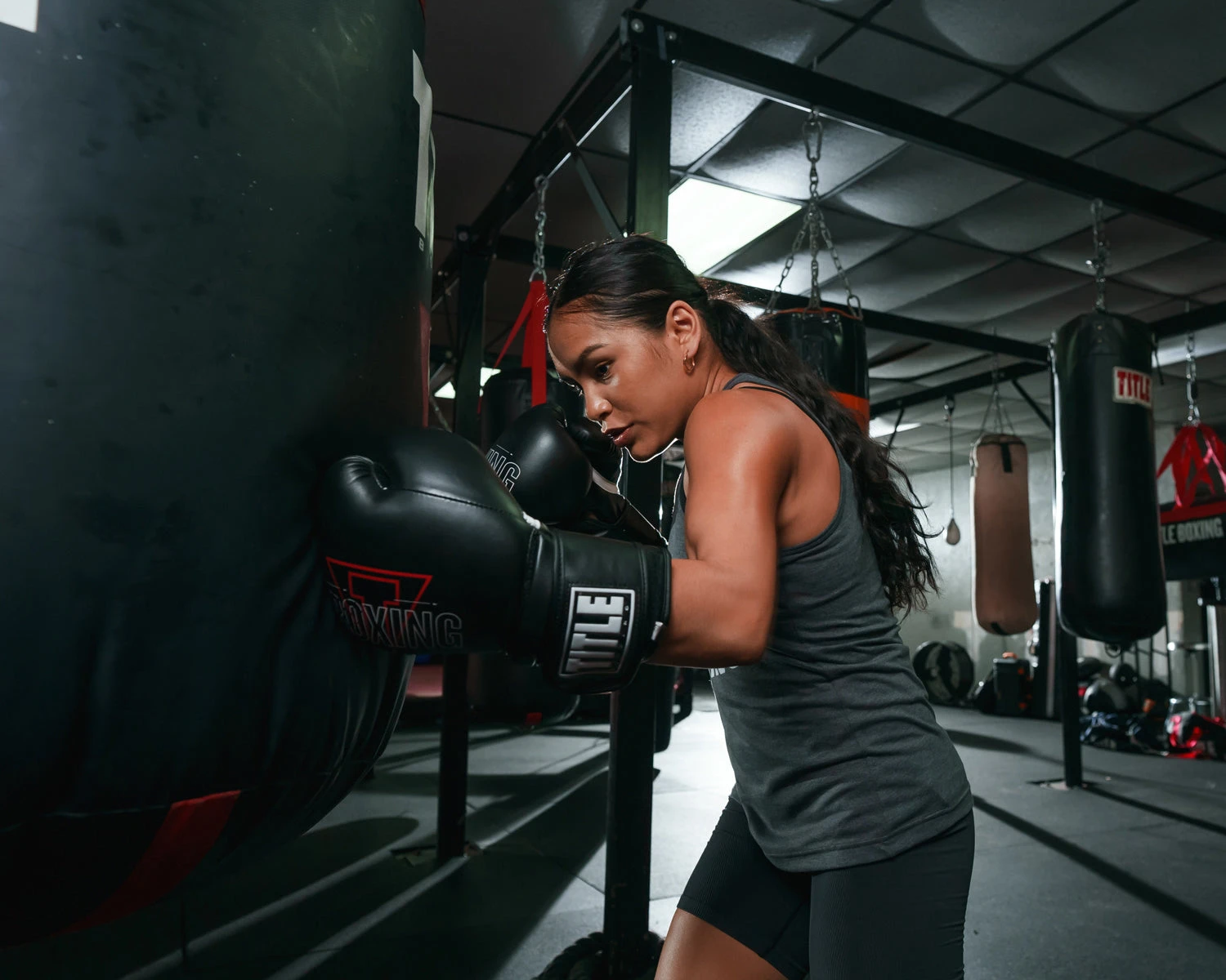 TITLE Boxing Peak Training Boxing Gloves 2 TITLE Boxing Peak Training Boxing Gloves - Image 2