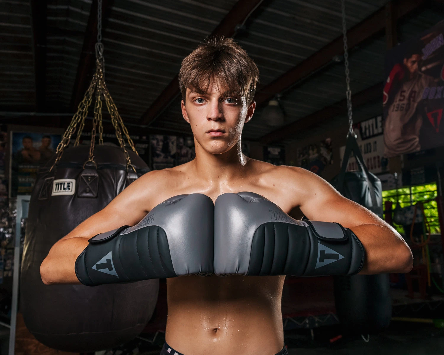 TITLE Boxing Combat Bag Gloves 2 TITLE Boxing Combat Bag Gloves - Image 2