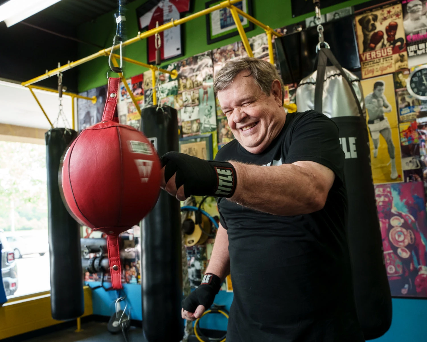 TITLE Boxing Fight Back Semi-Elastic Hand Wraps 4 TITLE Boxing Fight Back Semi-Elastic Hand Wraps - Image 4