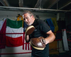 TITLE Boxing Retro Old School Punch Mitts -TITLE Boxing Shop ROSPMBR 3