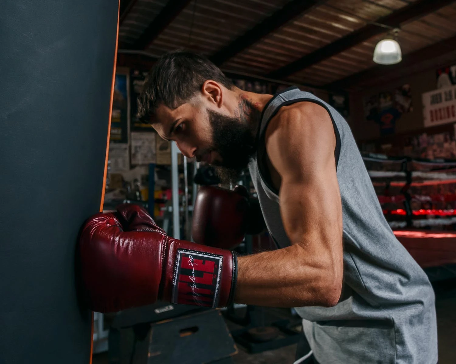 TITLE Boxing Sugar Ray Leonard Throwback Leather Bag Gloves 5 TITLE Boxing Sugar Ray Leonard Throwback Leather Bag Gloves - Image 5