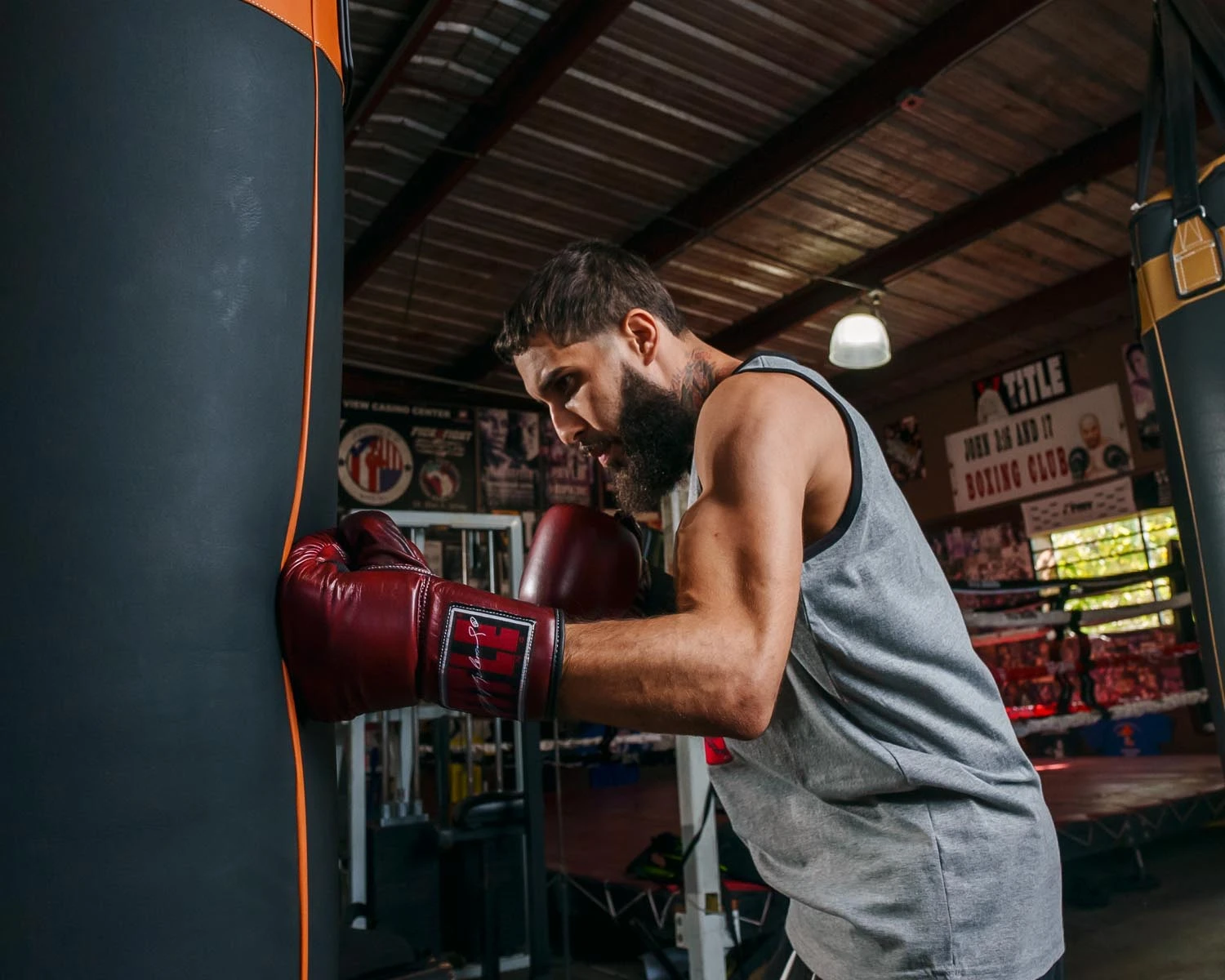 TITLE Boxing Sugar Ray Leonard Throwback Leather Bag Gloves 6 TITLE Boxing Sugar Ray Leonard Throwback Leather Bag Gloves - Image 6