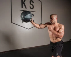 TITLE Boxing Rubber Medicine Ball -TITLE Boxing Shop TBCMBR12 1