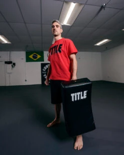 TITLE Boxing Pro Punch Shield 2.0 -TITLE Boxing Shop TBSH2BK 3