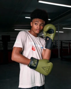 TITLE Boxing United Tee -TITLE Boxing Shop TBTS206WH 1