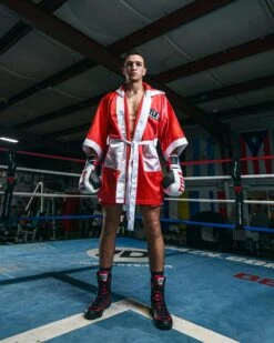 TITLE Boxing Pro Fingertip Robe 2.0 -TITLE Boxing Shop TSRF2RDWH 1