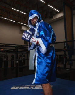 TITLE Boxing Pro Full Length Robe 3.0 -TITLE Boxing Shop TSRFL3BLWH 2