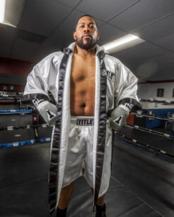 TITLE Boxing Full Length Robe 35 TITLE Boxing Full Length Robe -TITLE Boxing Shop TSRFLWHBK