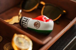 TITLE Boxing Excel Glove Keyring -TITLE Boxing Shop XBGKRMEX 1