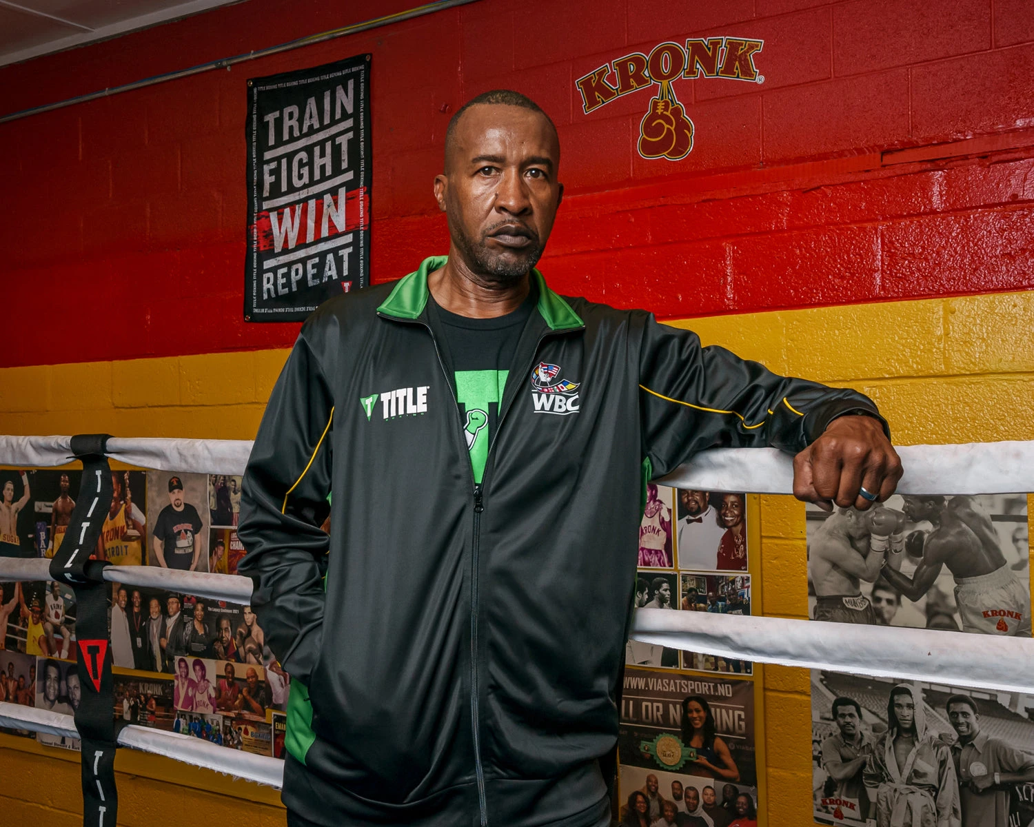 TITLE Boxing Train Fight Win Repeat Banner 6 TITLE Boxing Train Fight Win Repeat Banner - Image 6