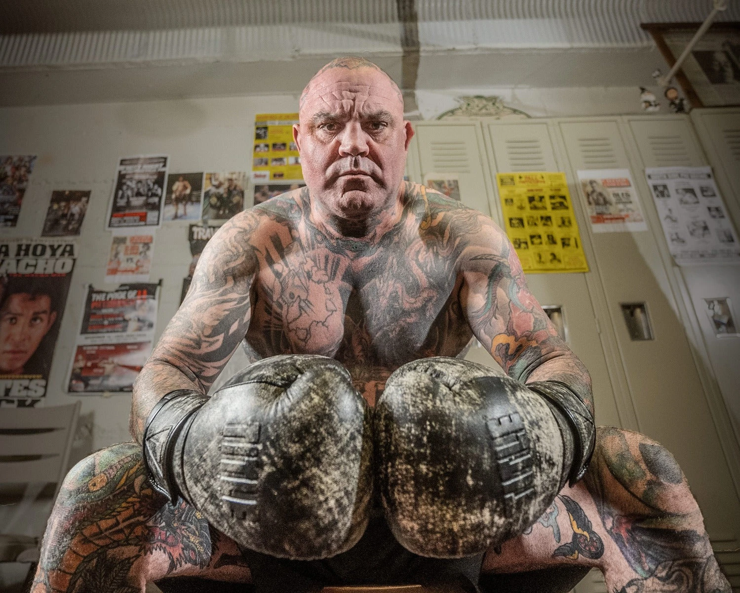 TITLE Boxing Distressed Glory Training Gloves 2 TITLE Boxing Distressed Glory Training Gloves - Image 2