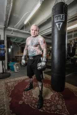 TITLE Boxing Distressed Glory Training Gloves 13 TITLE Boxing Distressed Glory Training Gloves -TITLE Boxing Shop hostg