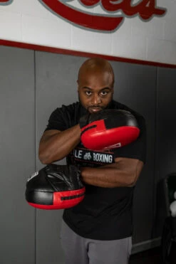 TITLE Boxing "Double-Stuff" Jumbo Punch Mitts -TITLE Boxing Shop jmpbm 2