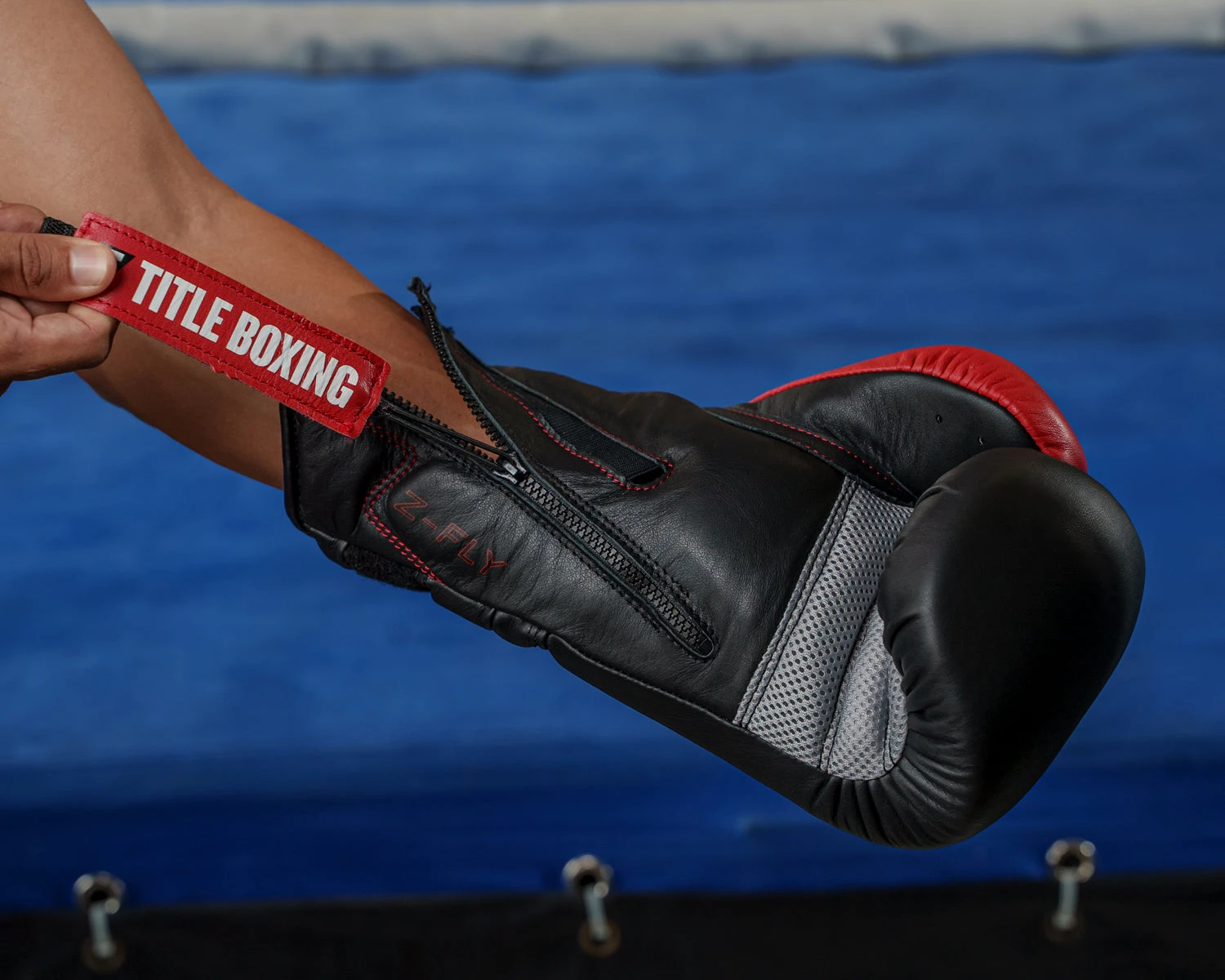 TITLE Boxing Z-FLY Bag Gloves 2 TITLE Boxing Z-FLY Bag Gloves - Image 2
