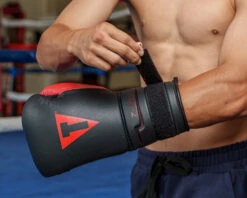 TITLE Boxing Z-FLY Bag Gloves 21 TITLE Boxing Z-FLY Bag Gloves -TITLE Boxing Shop zflybg bk rd 4 1