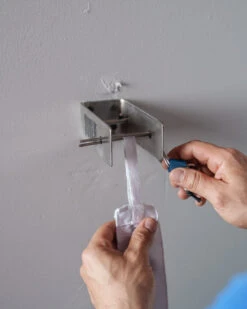 TITLE Boxing 2-N-1 Zip Hand Wrap Roller -TITLE Boxing Shop zhwr2n1 1